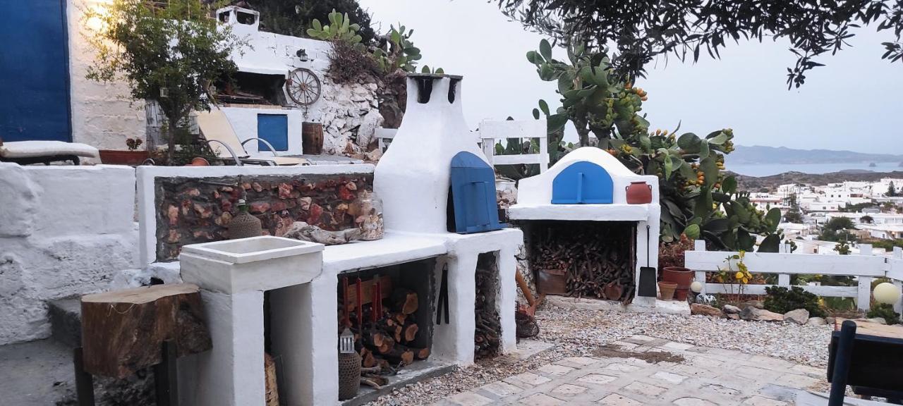 Готель Prickly Pear House Plaka  Екстер'єр фото